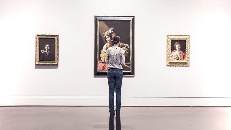 A Comprehend Guide For Your Online Art Gallery